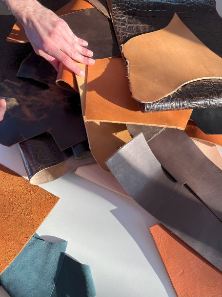 Scouting. Verginale. scouting and upcycling leather.